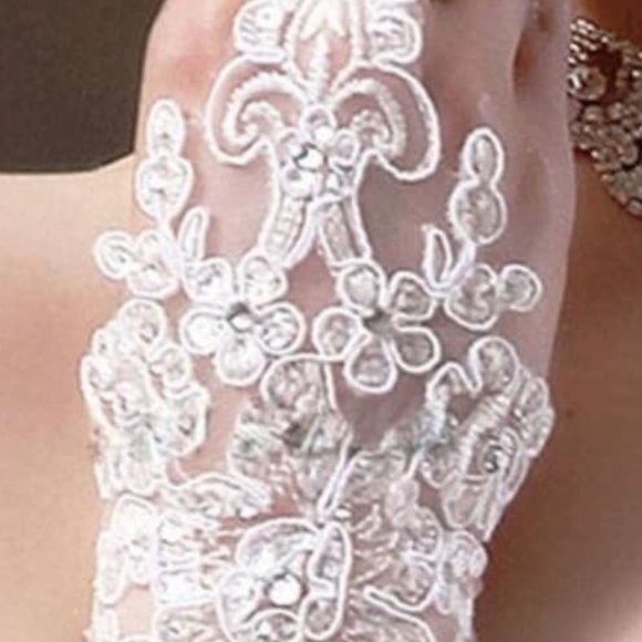 wedding dress - Picture 7 of 8